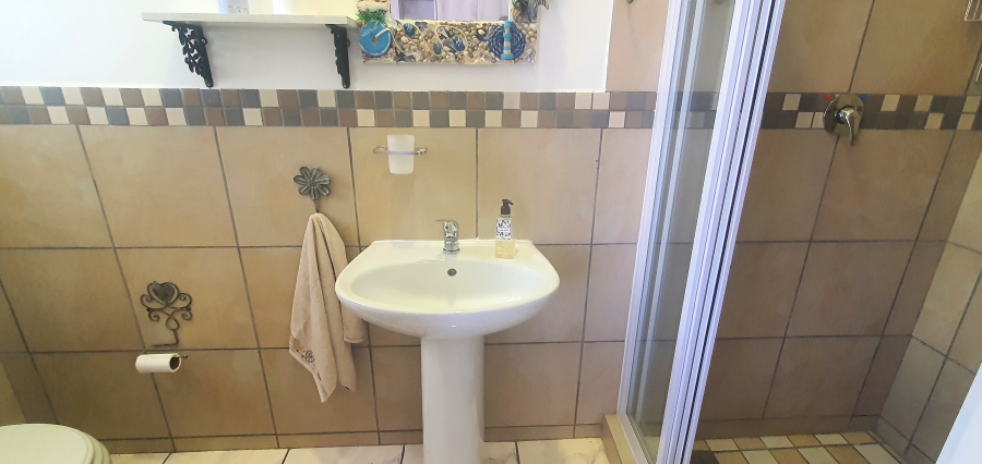 3 Bedroom Property for Sale in Sandy Point Western Cape